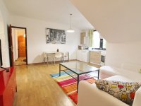 Eladó téglalakás, Debrecenben 134 M Ft, 6 szobás