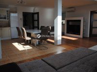 Eladó téglalakás, Veresegyházon 125 M Ft, 4 szobás