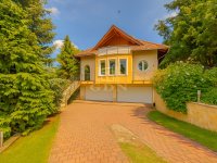 Eladó családi ház, Szentendrén 299 M Ft, 10 szobás