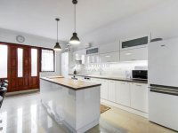 Eladó családi ház, XVII. kerületben 449 M Ft, 8 szobás