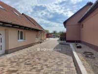 Eladó téglalakás, Hatvanban 65 M Ft, 4 szobás