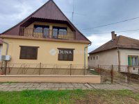 Eladó családi ház, Dombóváron 31.5 M Ft, 6 szobás