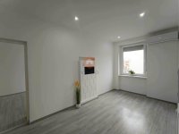 Eladó téglalakás, Komlón 28 M Ft, 2 szobás