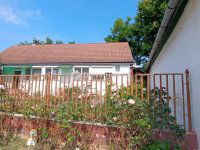 Eladó családi ház