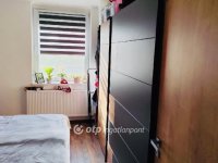 Eladó ikerház, Ajkán 65 M Ft, 2 szobás / költözzbe.hu