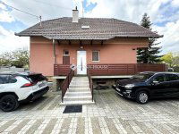 Eladó családi ház