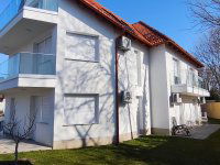 Eladó téglalakás, Balatonkenesén 73 M Ft, 2 szobás