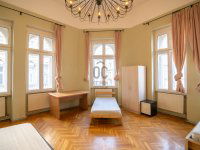 Eladó téglalakás, V. kerületben 248 M Ft, 5 szobás