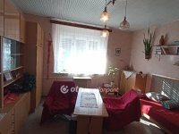 Eladó családi ház, Jászfényszarun 25.9 M Ft, 2 szobás