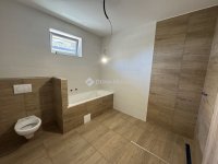 Eladó családi ház, Bicskén 100.5 M Ft, 4 szobás