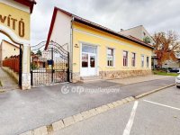 Eladó családi ház, Szerencsen 92 M Ft, 5+1 szobás
