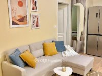 Eladó téglalakás, VI. kerületben 109.9 M Ft, 3 szobás