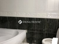 Eladó téglalakás, V. kerületben 132 M Ft, 2 szobás