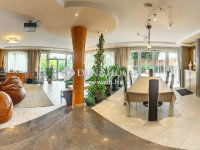 Eladó családi ház, II. kerületben 429.9 M Ft, 6 szobás