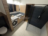 Eladó téglalakás, Esztergomban 125 M Ft, 5 szobás