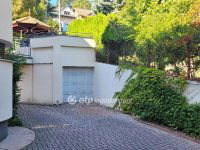 Eladó téglalakás, XII. kerületben 365 M Ft, 7 szobás