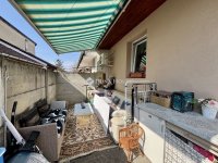 Eladó családi ház, Esztergomban 69.9 M Ft, 2 szobás