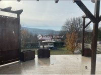 Eladó családi ház, Nagykovácsiban 225 M Ft, 5 szobás