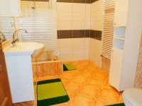 Eladó családi ház, Székesfehérvárott 135 M Ft, 5 szobás