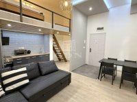 Eladó téglalakás, VI. kerületben 58 M Ft, 1 szobás