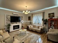 Eladó családi ház, XIV. kerületben 117 M Ft, 3 szobás