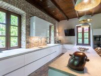 Eladó családi ház, Siófokon 599 M Ft, 7 szobás