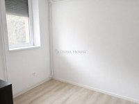 Eladó téglalakás, Szegeden 48.99 M Ft, 3 szobás