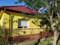 Eladó családi ház, Turán 49.9 M Ft, 4 szobás