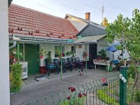 Eladó családi ház, Csemőn 28 M Ft, 2 szobás