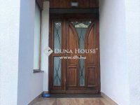 Eladó családi ház, Halásztelken 295 M Ft, 8 szobás