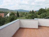 Eladó családi ház, Szentendrén 139.9 M Ft, 6 szobás