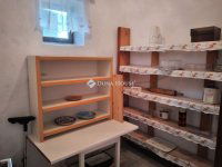 Eladó családi ház, Szentgotthárdon 89.9 M Ft, 8 szobás