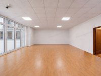 Eladó üzlethelyiség, Tatabányán 79 M Ft, 1 szobás