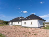 Eladó családi ház, Pomázon 199 M Ft, 5 szobás