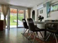 Eladó családi ház, III. kerületben 379 M Ft, 7 szobás