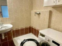 Eladó panellakás, III. kerületben 67 M Ft, 2 szobás