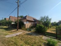 Eladó családi ház, Szárligeten 24.99 M Ft, 2 szobás
