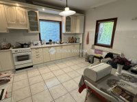 Eladó családi ház, II. kerületben 169 M Ft, 3 szobás