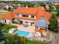 Eladó családi ház, Bodajkon 133.9 M Ft, 8+1 szobás
