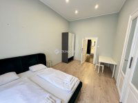 Eladó téglalakás, VI. kerületben 120 M Ft, 3 szobás