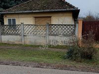 Eladó családi ház, Tápiószecsőn 27.8 M Ft, 2 szobás