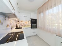 Eladó panellakás, XV. kerületben 89.9 M Ft, 4 szobás