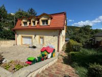 Eladó családi ház, II. kerületben 404.25 M Ft, 7 szobás