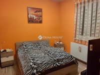Eladó családi ház, Dunaharasztin 185 M Ft, 7 szobás