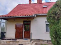 Eladó ikerház, Kápolnásnyéken 74.9 M Ft, 2 szobás