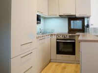 Eladó téglalakás, VII. kerületben 104 M Ft, 3 szobás