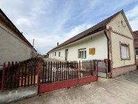 Eladó családi ház, Újpetrén 22 M Ft, 5 szobás