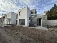 Eladó családi ház, Szegeden 219.9 M Ft, 5+1 szobás