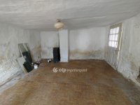 Eladó telek, Pécsett 11 M Ft / költözzbe.hu