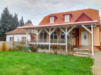 Eladó családi ház